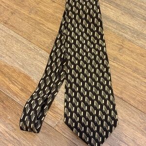 Neiman Marcus 100% Silk Tie, Made in Italy